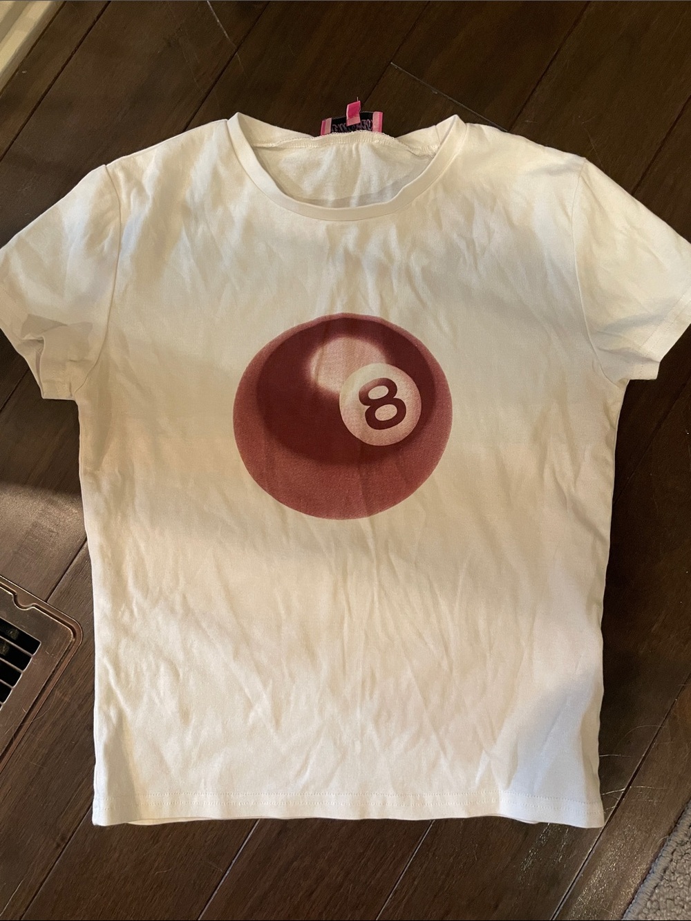 White 8 Ball short sleeved t-shirt size Medium